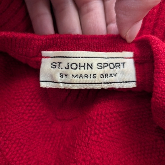 St John Sport Vintage Red WOOL Classic Preppy Retro Sweater Vest Size L - Picture 8 of 12
